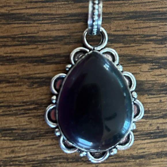 Pendant - Picture 3 of 3